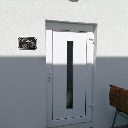 Appartement Zum Hofgassl Haus Isi à Mörbisch am See Extérieur photo